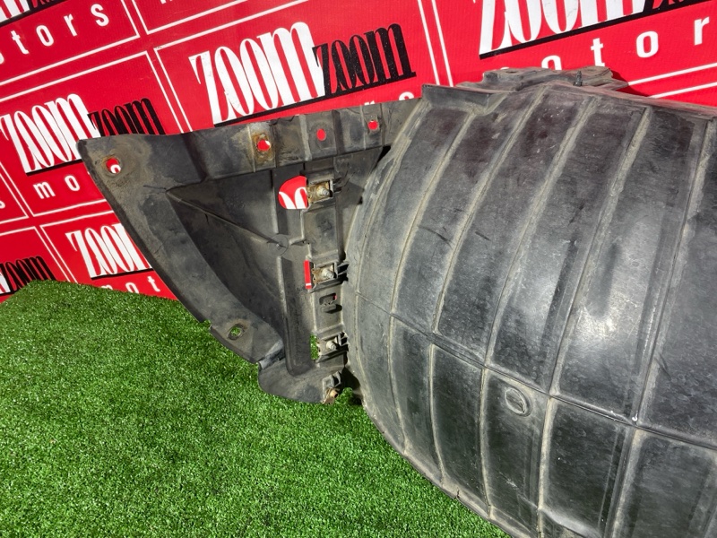 Подкрылок, 2400 рублей, Красноярск