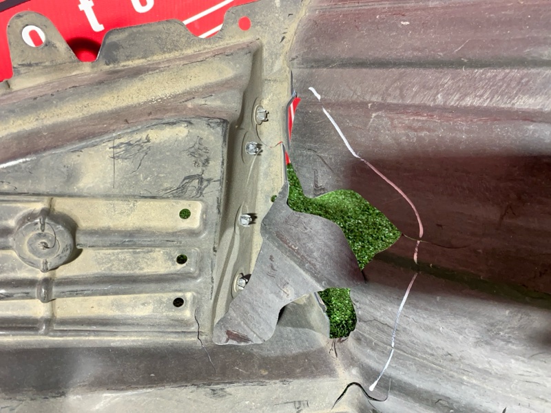 Подкрылок, 1500 рублей, Красноярск