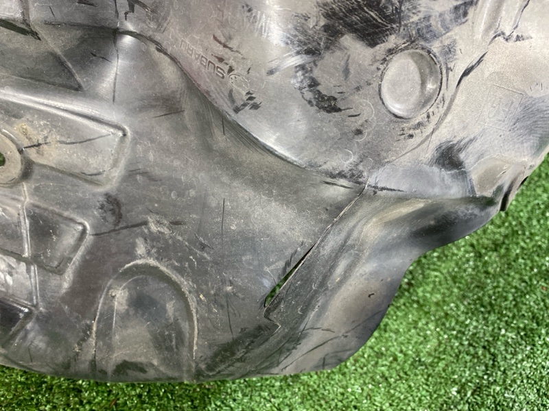 Подкрылок, 1500 рублей, Красноярск