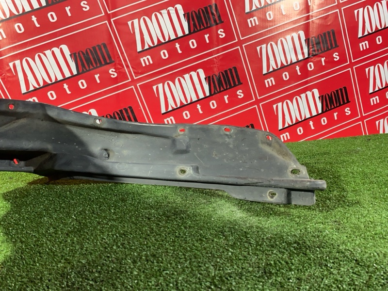 Подкрылок, 500 рублей, Красноярск