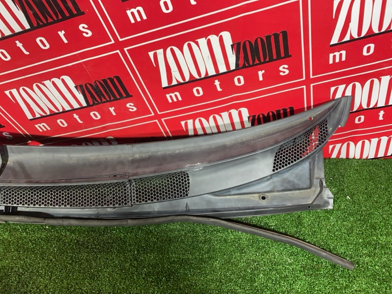 Решетка под лобовое стекло, 1000 рублей, Красноярск