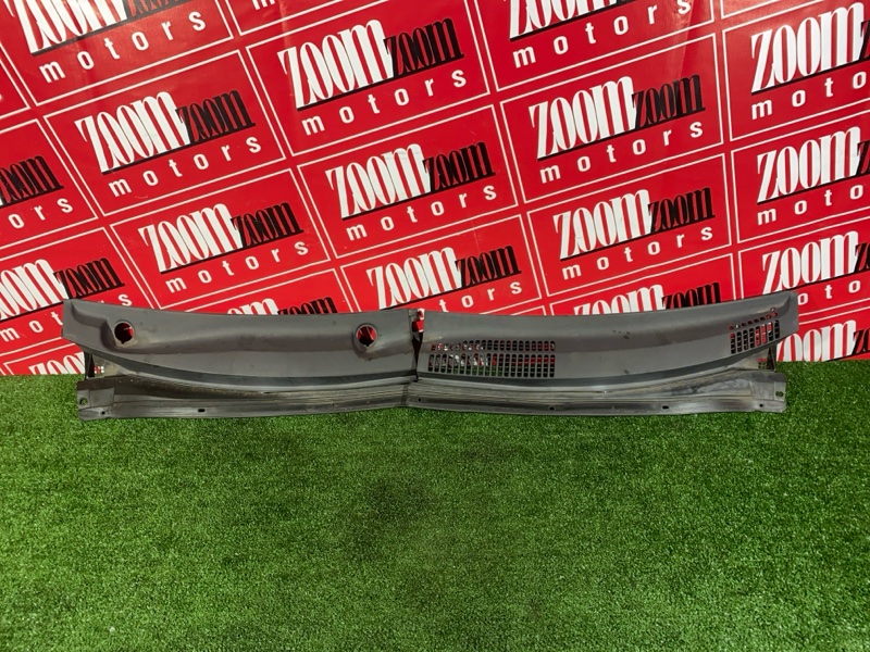 Решетка под лобовое стекло, 1000 рублей, Красноярск