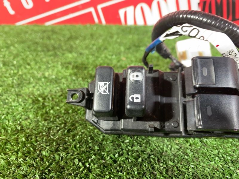 Блок управления стеклоподъемниками, 500 рублей, Красноярск