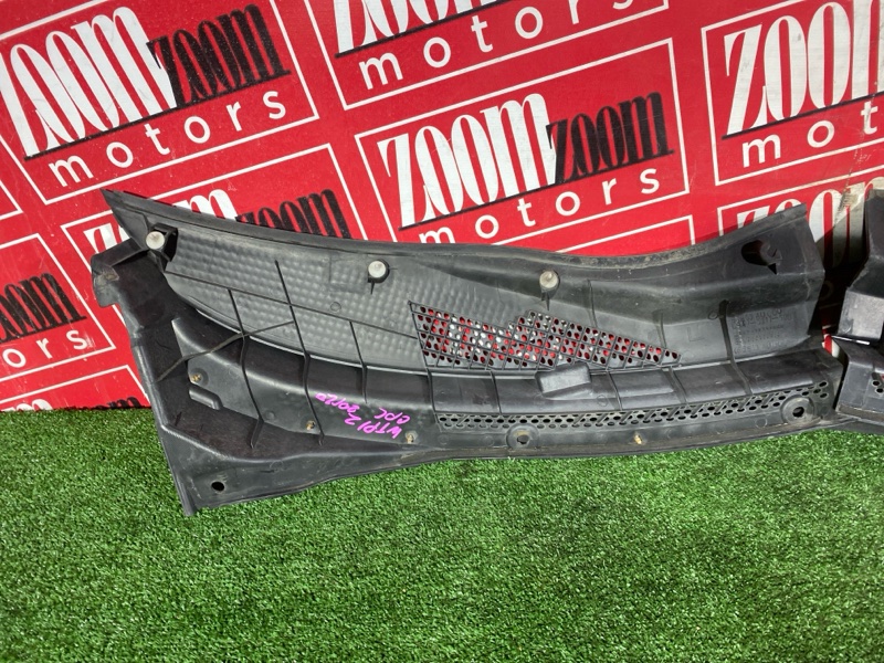 Решетка под лобовое стекло, 1000 рублей, Красноярск