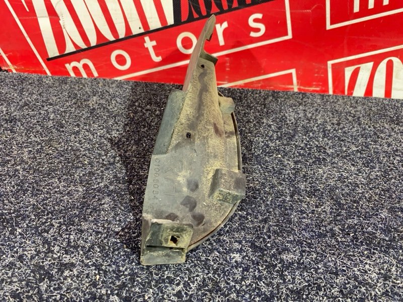 Подкрылок, 600 рублей, Красноярск