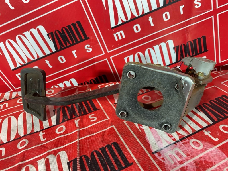 Педаль тормоза, 1000 рублей, Солонцы