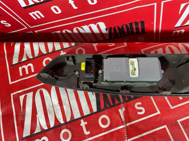 Блок управления стеклоподъемниками, 2000 рублей, Солонцы