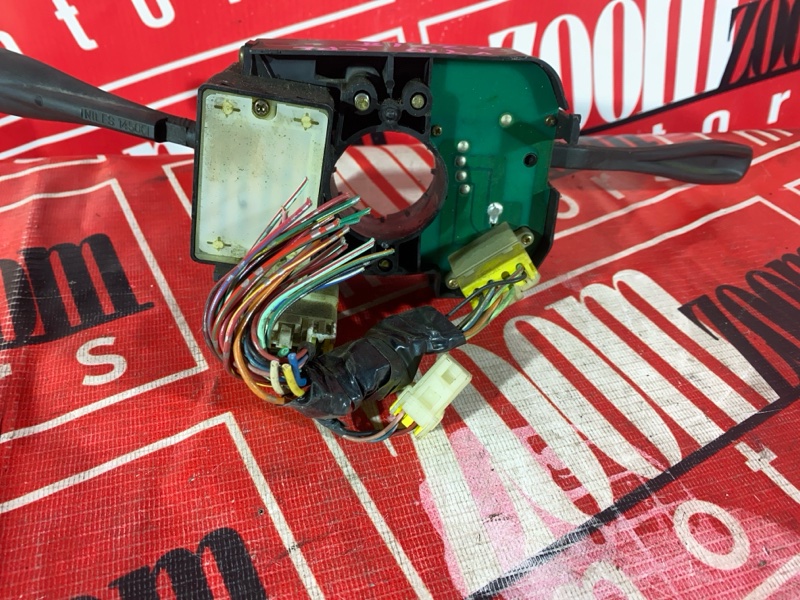 Переключатели подрулевые, 1000 рублей, Красноярск