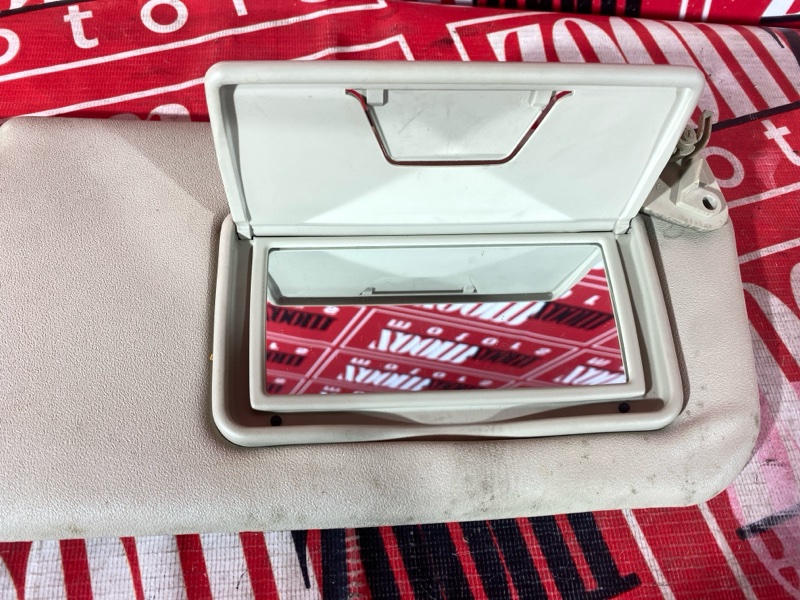 Солнцезащитный козырек, 1000 рублей, Красноярск