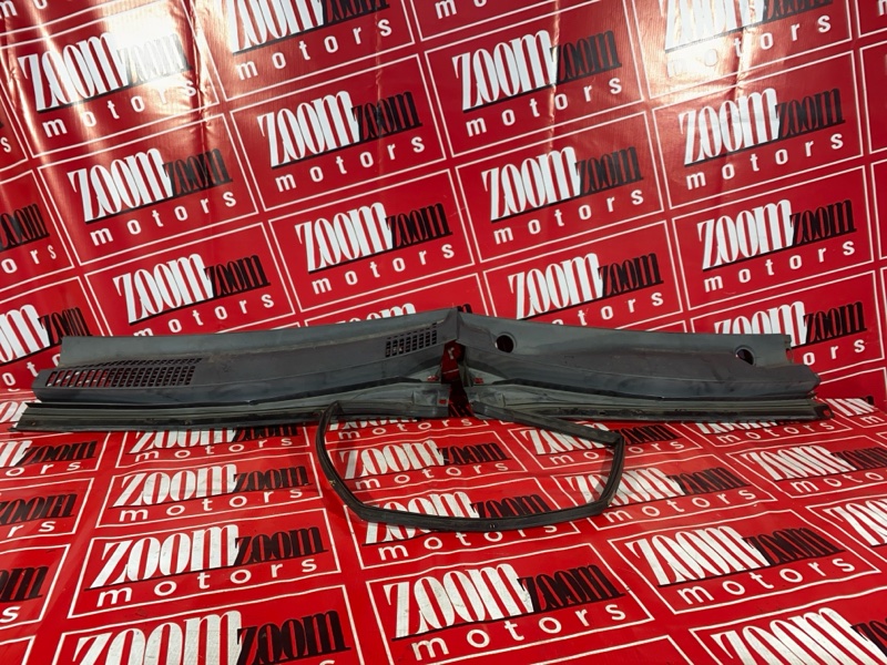 Решетка под лобовое стекло, 1000 рублей, Красноярск