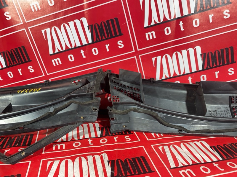 Решетка под лобовое стекло, 1000 рублей, Красноярск