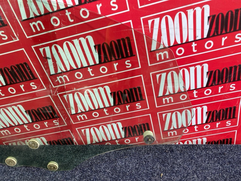 Стекло боковое, 9100 рублей, Красноярск