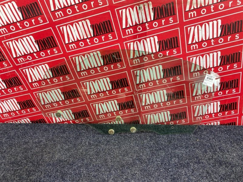 Стекло боковое, 9100 рублей, Красноярск