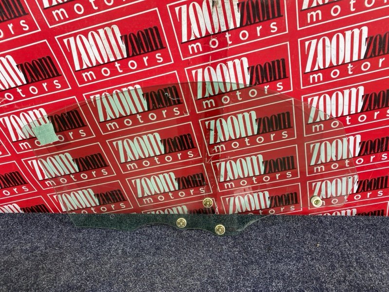 Стекло боковое, 9100 рублей, Красноярск