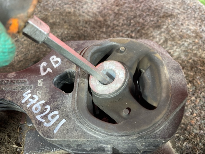 Подушка двигателя, 1500 рублей, Солонцы