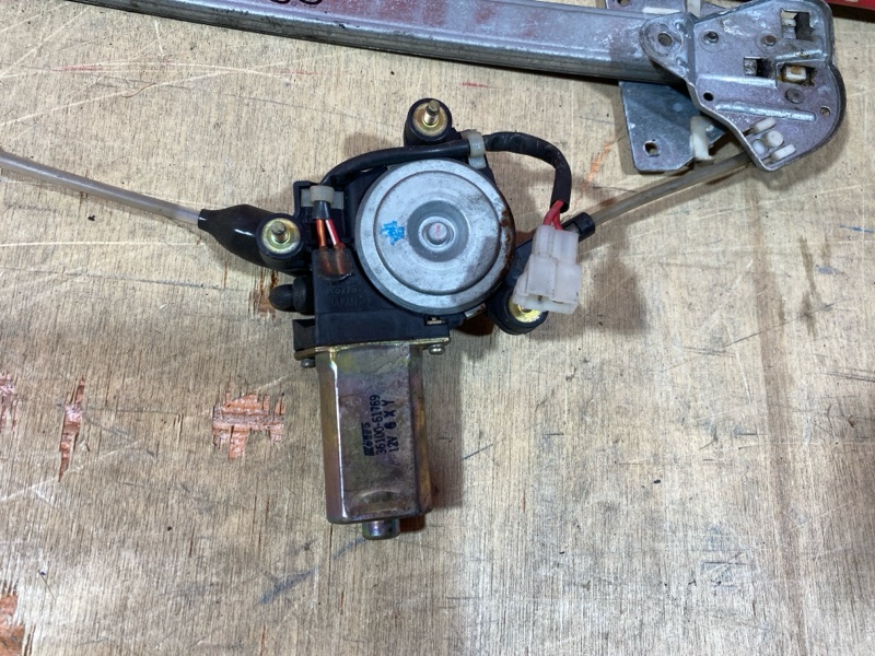 Стеклоподъемник, 3800 рублей, Солонцы