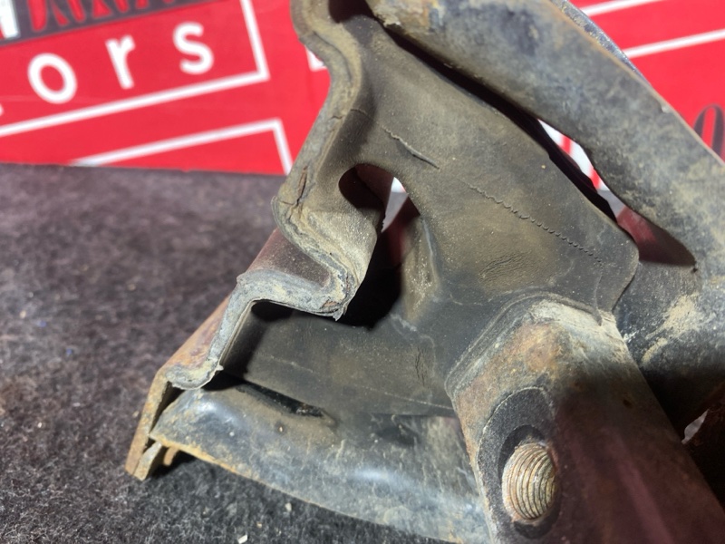 Подушка двигателя, 500 рублей, Солонцы