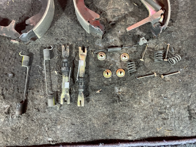 Колодки тормозные, 1500 рублей, Солонцы