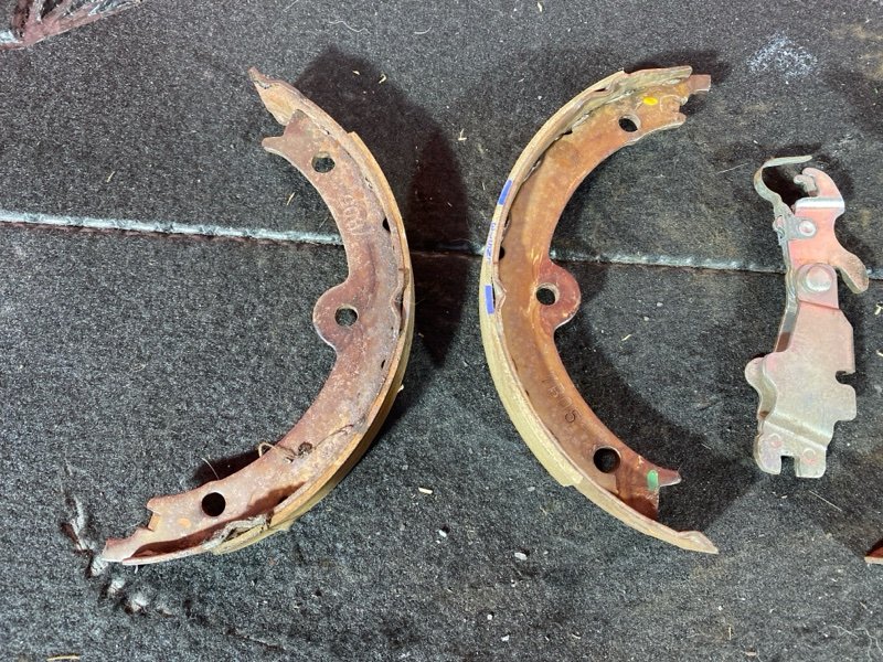 Колодки тормозные, 1500 рублей, Солонцы