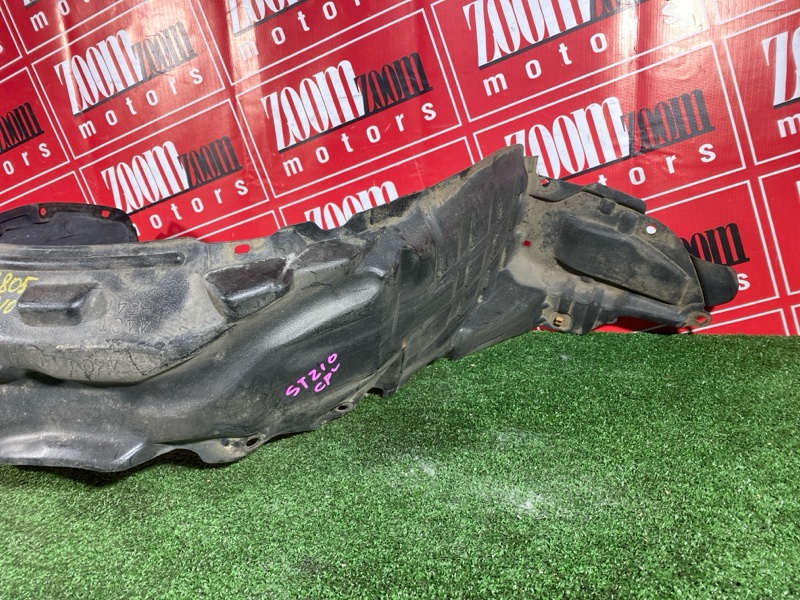 Подкрылок, 100 рублей, Красноярск