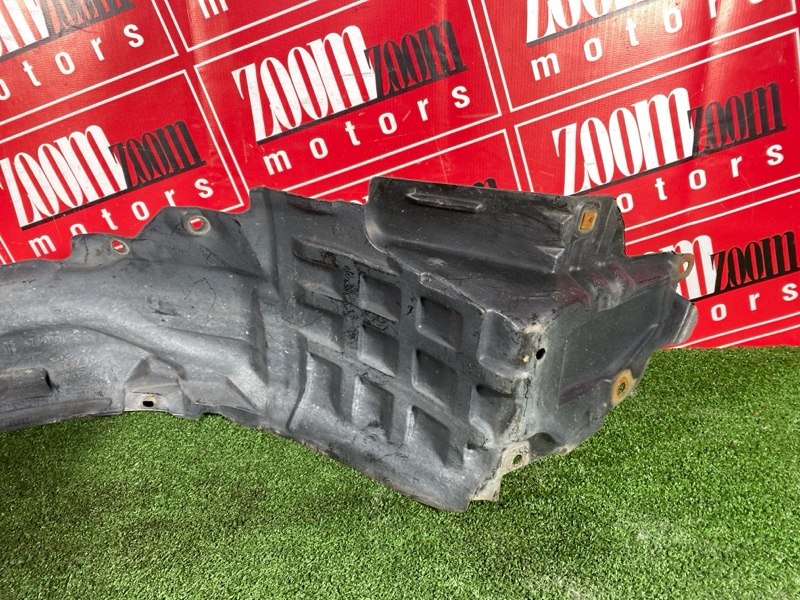 Подкрылок, 100 рублей, Красноярск