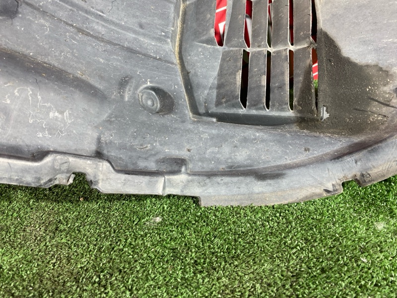 Подкрылок, 6700 рублей, Красноярск