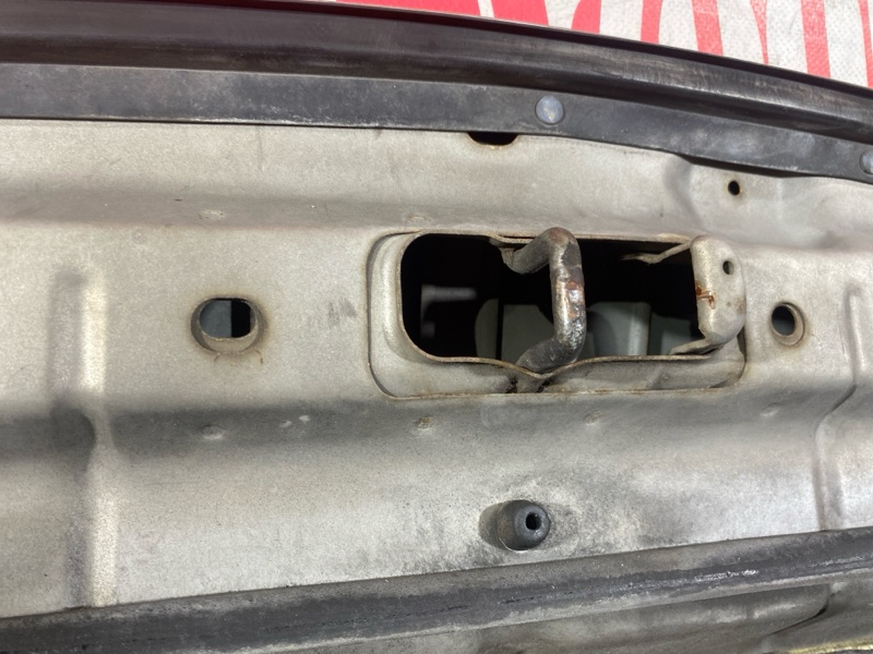 Капот, 8600 рублей, Красноярск