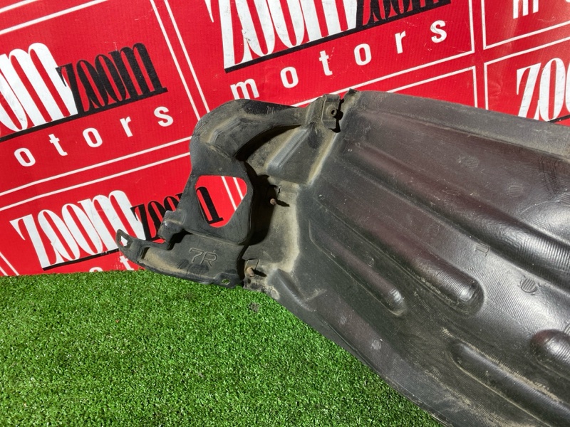 Подкрылок, 2000 рублей, Красноярск