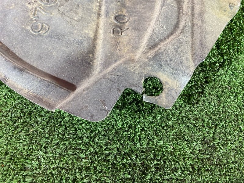 Подкрылок, 1500 рублей, Красноярск