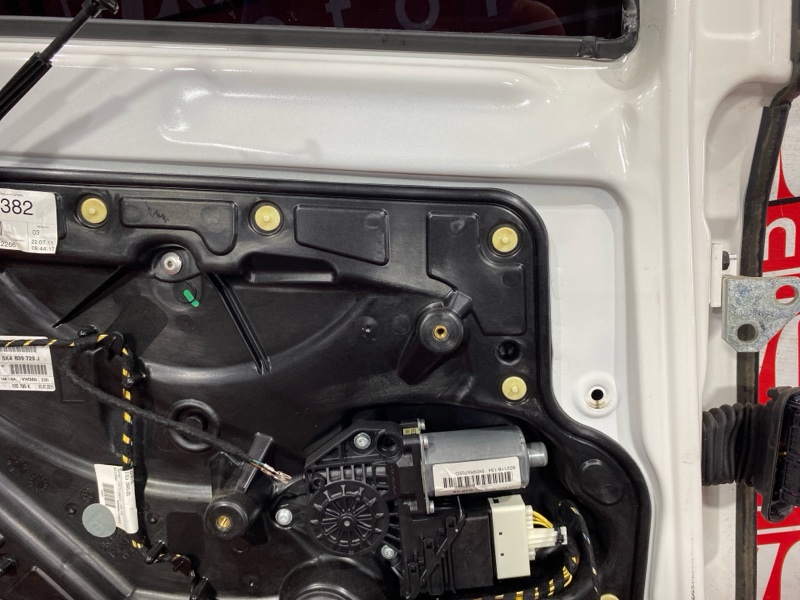 Дверь боковая, 13600 рублей, Солонцы