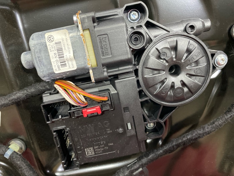 Дверь боковая, 20500 рублей, Солонцы