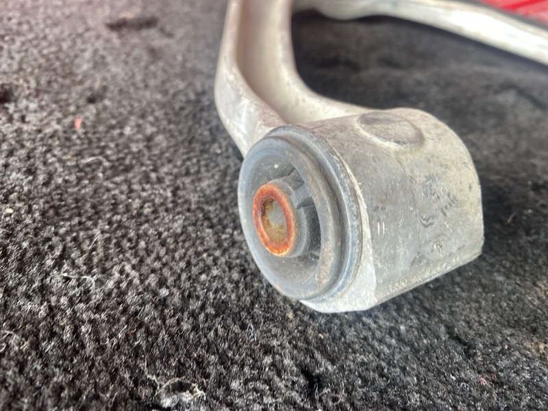 Рычаг подвески верхний, 3300 рублей, Солонцы