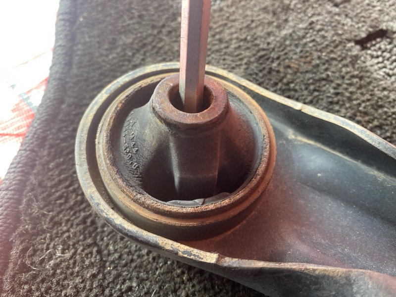 Рычаг подвески нижний, 1600 рублей, Солонцы