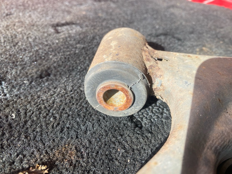 Рычаг подвески нижний, 2500 рублей, Солонцы