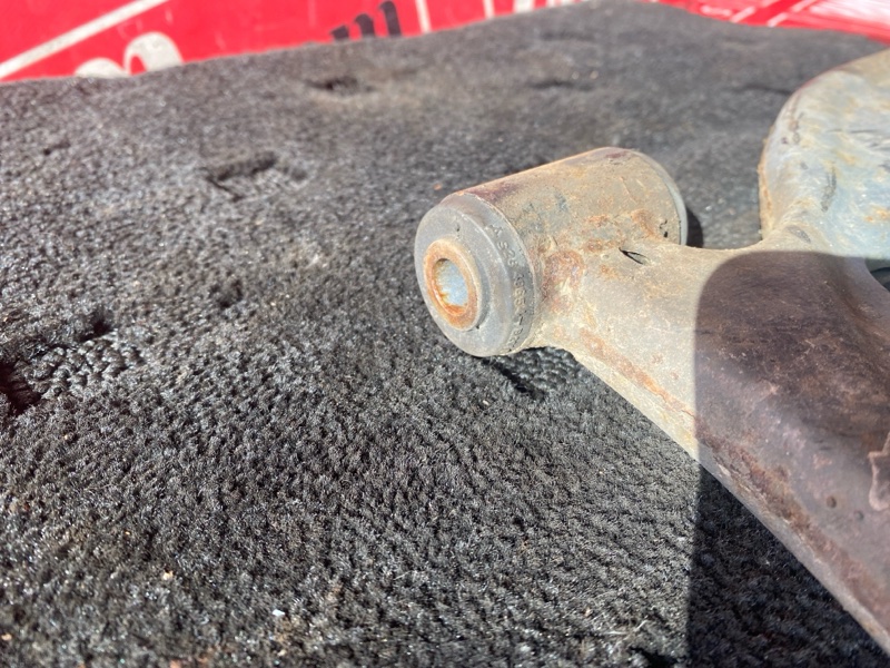 Рычаг подвески нижний, 2500 рублей, Солонцы