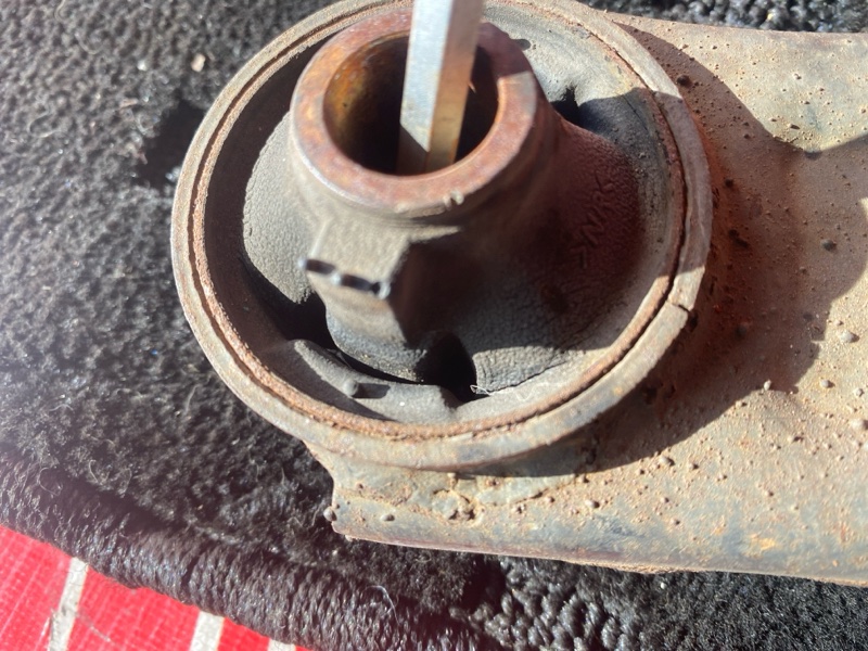 Рычаг подвески нижний, 2500 рублей, Солонцы