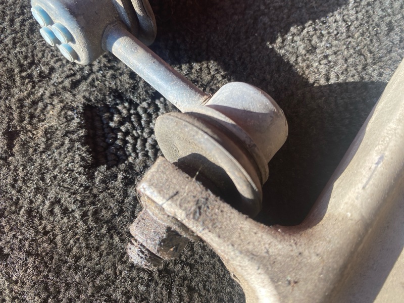 Рычаг подвески нижний, 1500 рублей, Солонцы