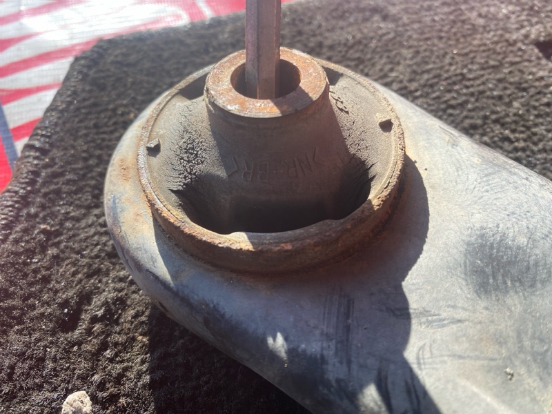 Рычаг подвески нижний, 1200 рублей, Солонцы