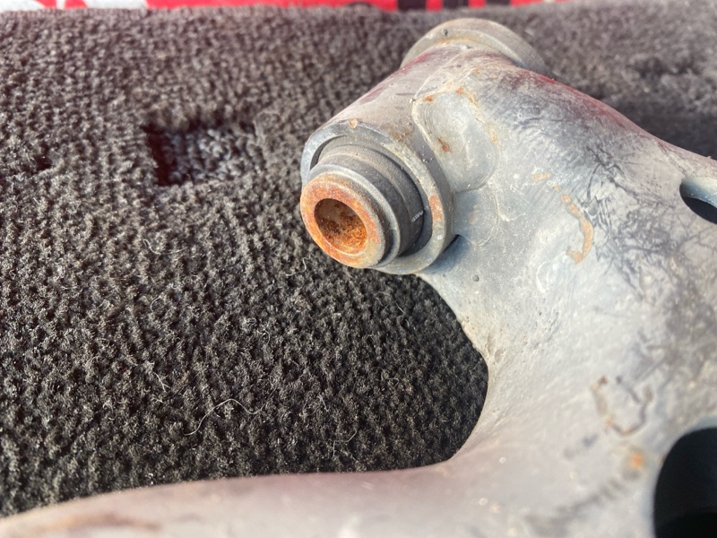 Рычаг подвески нижний, 1000 рублей, Солонцы