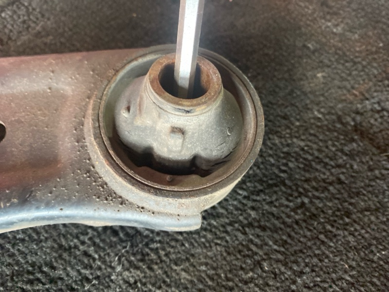 Рычаг подвески нижний, 2500 рублей, Солонцы