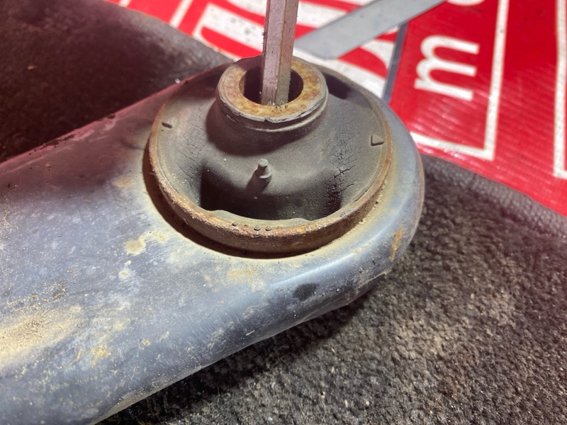 Рычаг подвески нижний, 1900 рублей, Солонцы