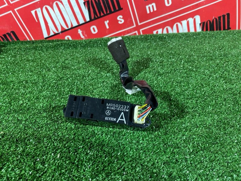 Кнопка управления стеклоподъёмником, 500 рублей, Солонцы