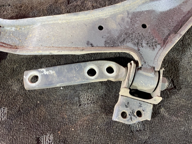 Рычаг подвески нижний, 2500 рублей, Солонцы