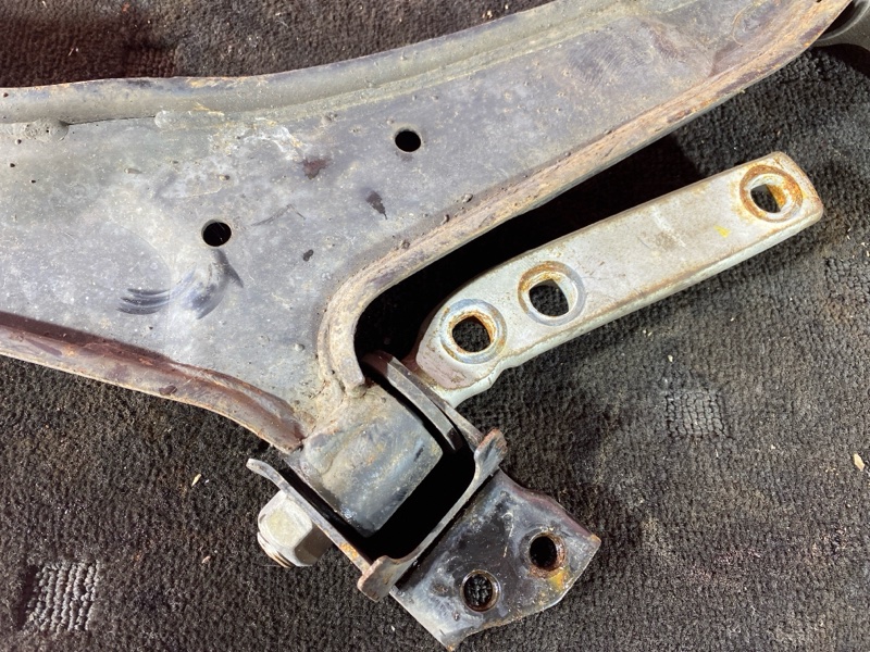 Рычаг подвески нижний, 2500 рублей, Солонцы