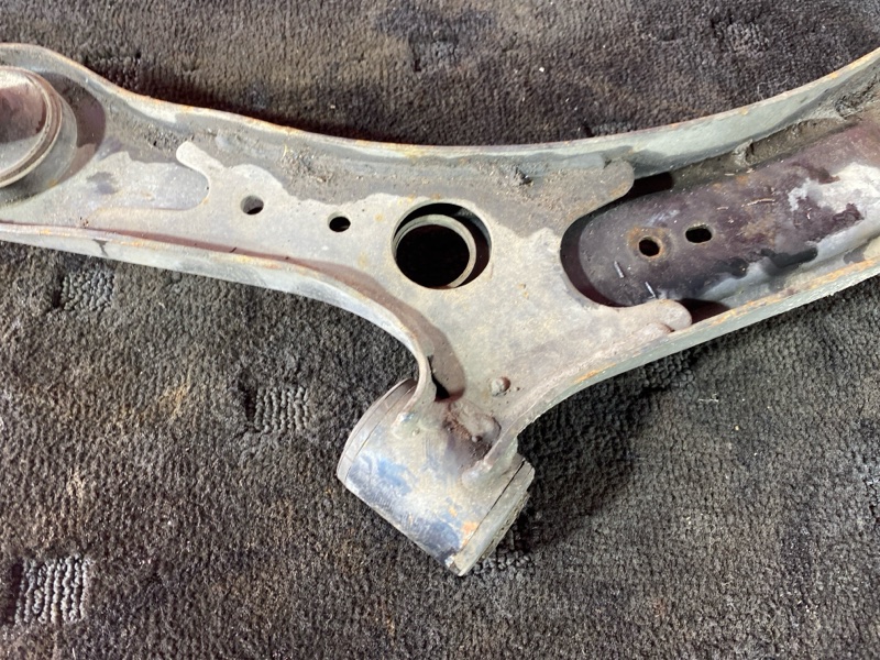 Рычаг подвески нижний, 1900 рублей, Солонцы