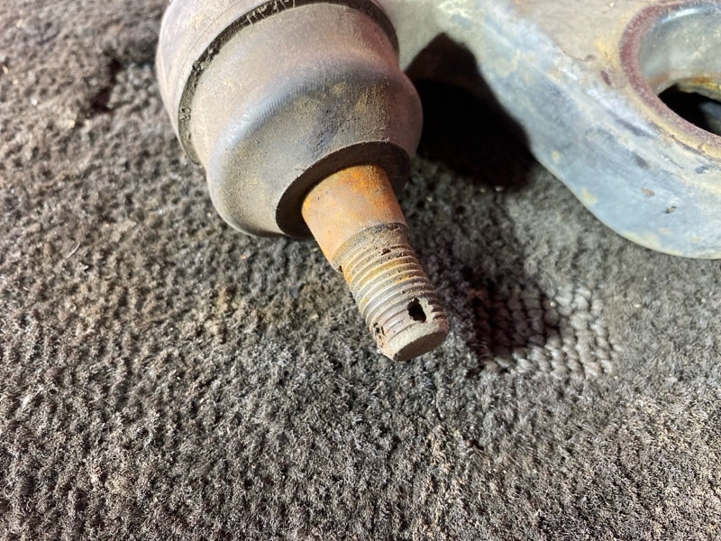 Рычаг подвески нижний, 1500 рублей, Солонцы