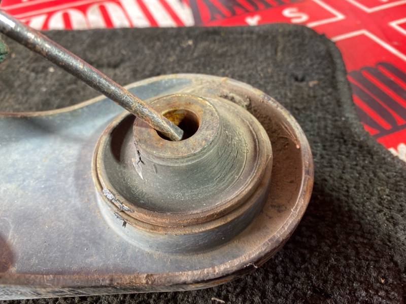 Рычаг подвески нижний, 1900 рублей, Солонцы