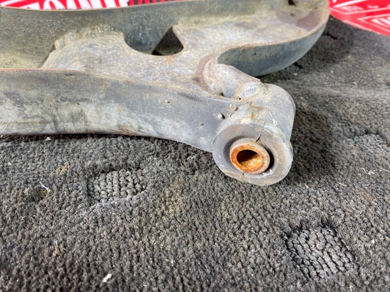 Рычаг подвески нижний, 1000 рублей, Солонцы