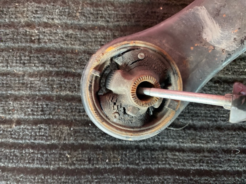 Рычаг подвески нижний, 1300 рублей, Солонцы