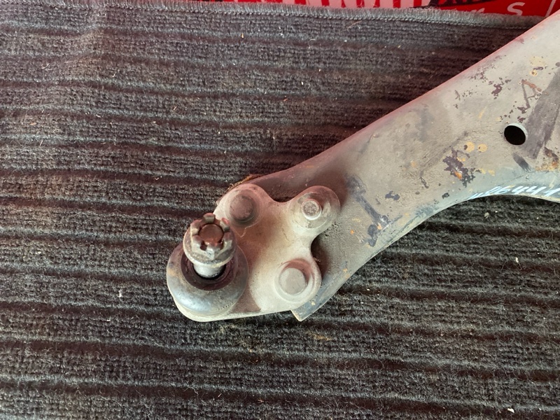 Рычаг подвески нижний, 1300 рублей, Солонцы